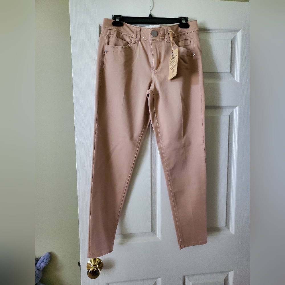New Democracy AB technology jeans
